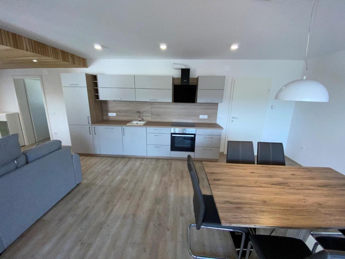 Apartment Aha Радовлица Экстерьер фото