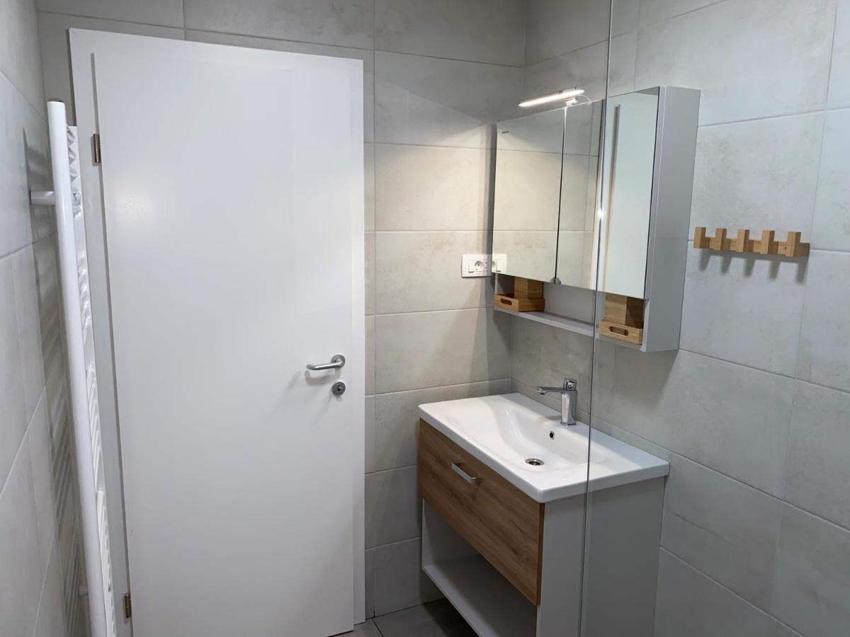 Apartment Aha Радовлица Экстерьер фото